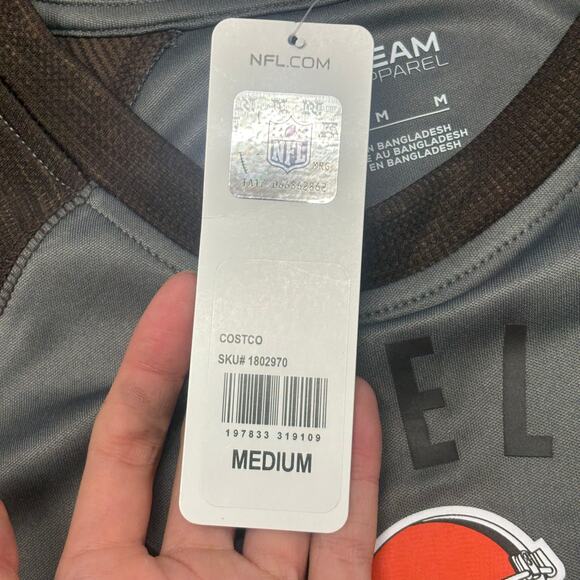 Cleveland Browns T-Shirt NWT NFL Team Apparel Football Mens M Long Sleeve Raglan - Picture 6 of 11